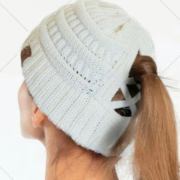 Blush colored CC beanie criss cross - Picture 3 of 5